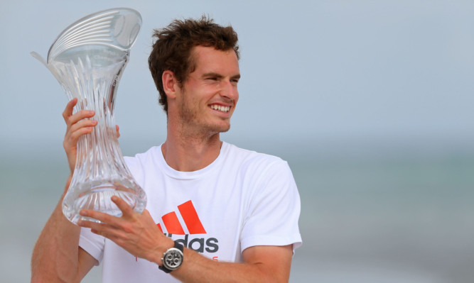 Andy Murray with the Sony Open trophy in Miami.