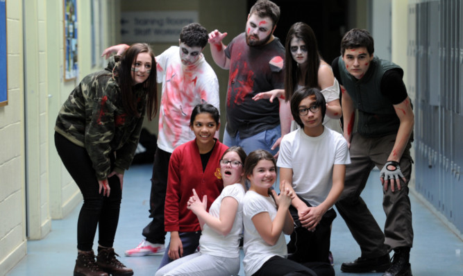 Students from Dundee & Angus College created an event for primary school children who are going into secondary school featuring zombies and army soldiers.