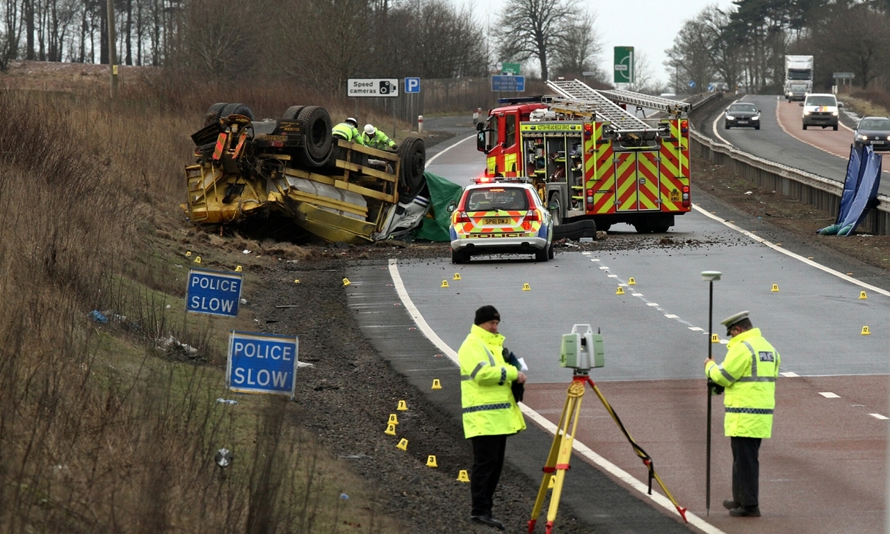 COURIER, DOUGIE NICOLSON, 04/02/15, NEWS.
Pic shows the scene of the fatal accident on the southbound A90 near Finavon today, Wednesday 4th February 2015. Story by Angus.