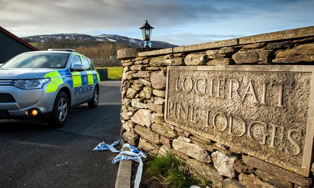 Steve MacDougall, Courier, Logierait Pine Lodges, Logierait. Pictures to accompany story about Police activity due to bomb threat. Pictured, police at the scene.