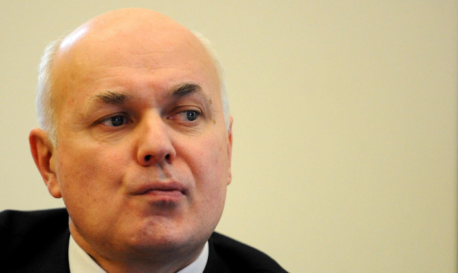 450,000 people have signed the online petition for Work and Pensions Secretary Iain Duncan Smith to live off £53 a week.