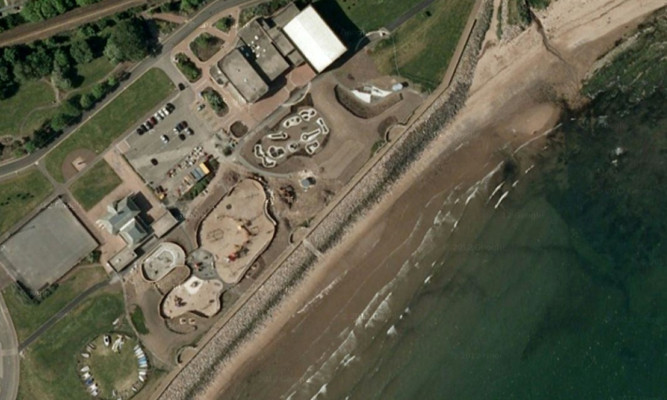 The park and beach area at Carnoustie.