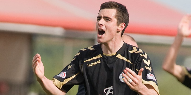 Football, Falkirk v St Mirren.    Stephen O'Donnell celebrates at the end of the match