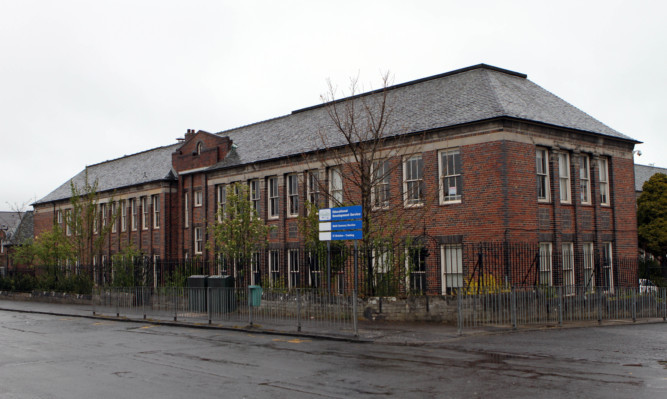 Around 1,000 pupils will be decanted to the former Rockwell High School.