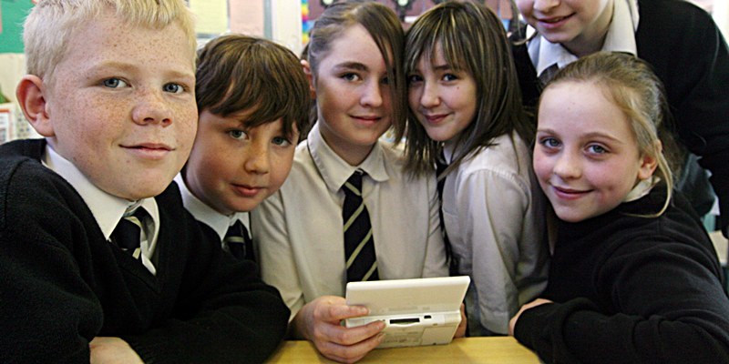 St Columba's Primary school, Dundee, pupils use Nintendo DS Brain Training in a study.  Jillian Young (centre) with classmates Connor Whyte, Craig Mackie, Kelsie Connelly, Caitlin Burns and Gillian Soutar.