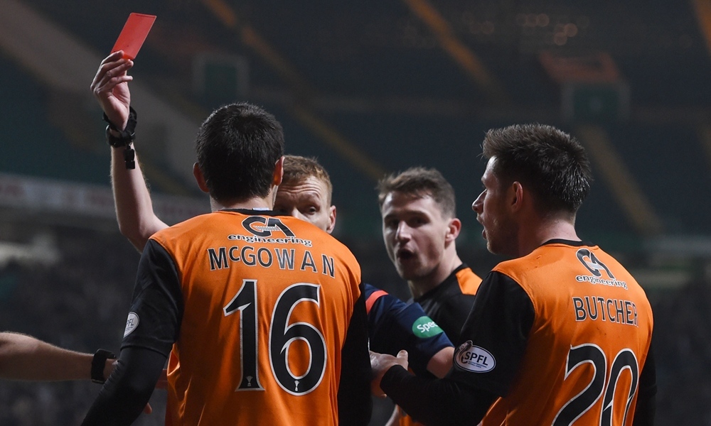 18/03/15 WILLIAM HILL SCOTTISH CUP QUARTER-FINAL REPLAY
CELTIC v DUNDEE UTD
CELTIC PARK - GLASGOW
Dundee Utd's Ryan McGowan is show the red card