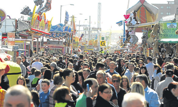 A sunny day at the Links Market last year.