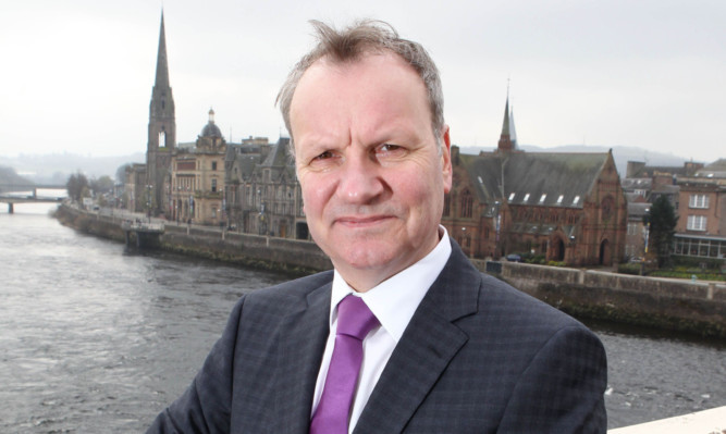 Pete Wishart.