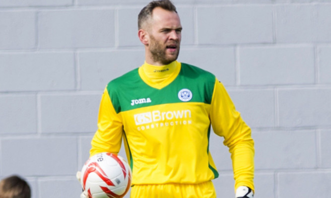 Alan Mannus.