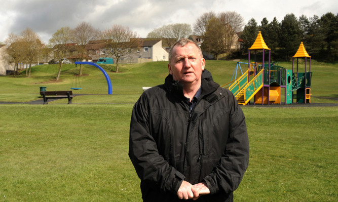 Alex Rowley has hit out at the police response to the incident at the park in Cowdenbeath.