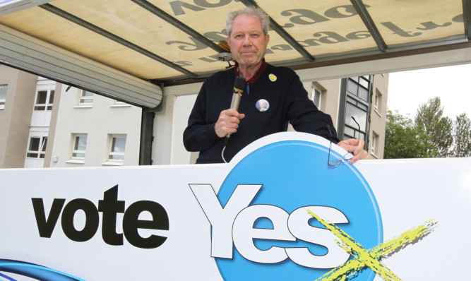 Jim Sillars campaigned for a yes vote in the run-up to last year's referendum.