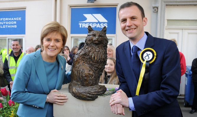 Ms Sturgeon and candidate Stephen Gethins, who has received abusive mail.