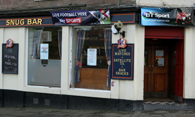 The Snug Bar in Dundee has backed the campaign by naming a lounge after Frank Kopel.