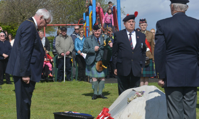 The ceremony to unveil the plaque to First World War hero David Finlay in Guardbridge.