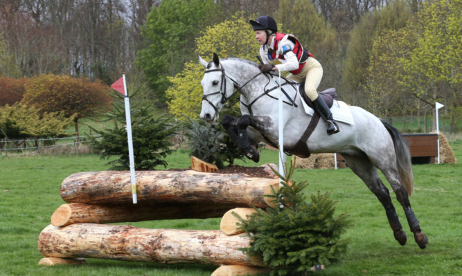 Jane Reid and Greyford Boy win their section in the BE100 at Central Scotland Horse Trials