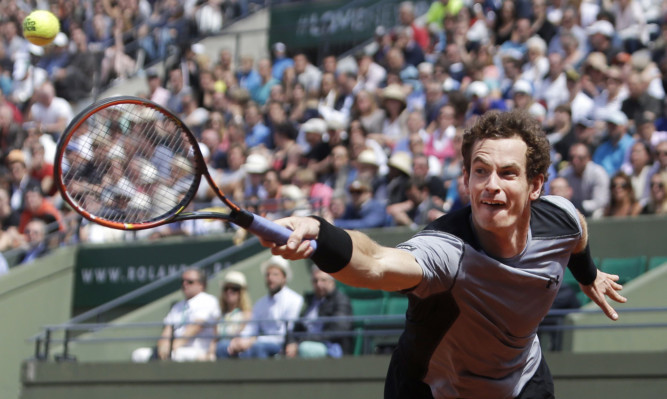 Andy Murray won his match with Jeremy Chardy at the Roland Garros.