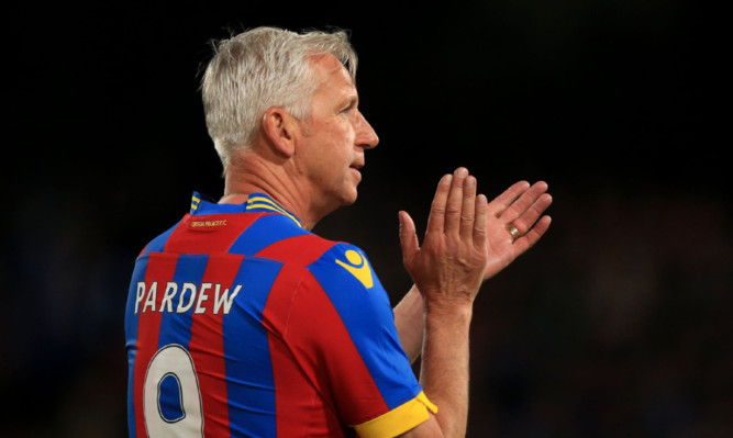 Alan Pardew was receptive to idea of sending Crystal Palace youngsters to Dens Park on loan, according to Dundee boss Paul Hartley.