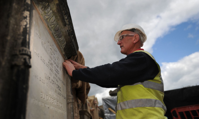 Lead builder Rab Slaven at work.