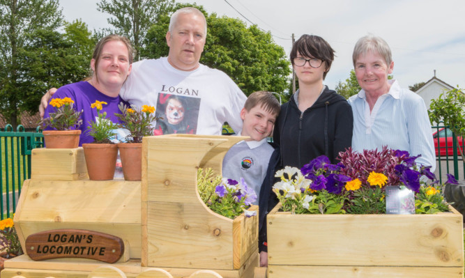 Logan's locomotive was unveiled at Pitcoudide Primary School by his mother, grandparents, brother and sister and school friends.