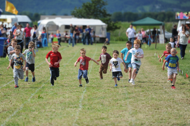 Crowds flocked to Robbies Park in Newburgh after the towns highland games was held for the first time since 2010.