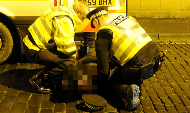 19.12.14 - pictured as part of the Police Scotland 'Operation Frankie' on Friday evening in the centre of Dundee - police arrest a suspect on Johnston Street, Dundee