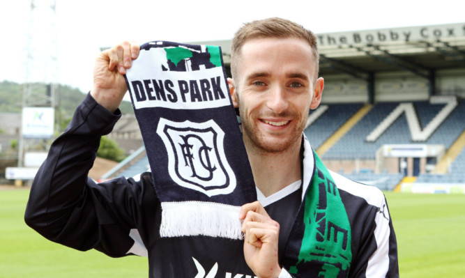 Nick Ross has signed a two-year deal with the Dens Park side.