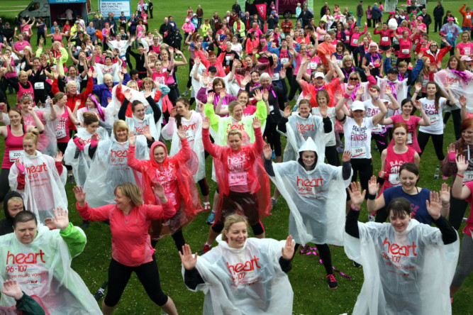 A little girl who won her battle with cancer led a pink army against the disease at Cancer Research UKs Race for Life in Kirkcaldy. Amelia Gray, 3, and sister Rhian, 4, sounded the klaxon to start. Their mum Amanda was among almost 2,000 women dressed in pink who ran or walked 10k and 5k events in Beveridge Park.