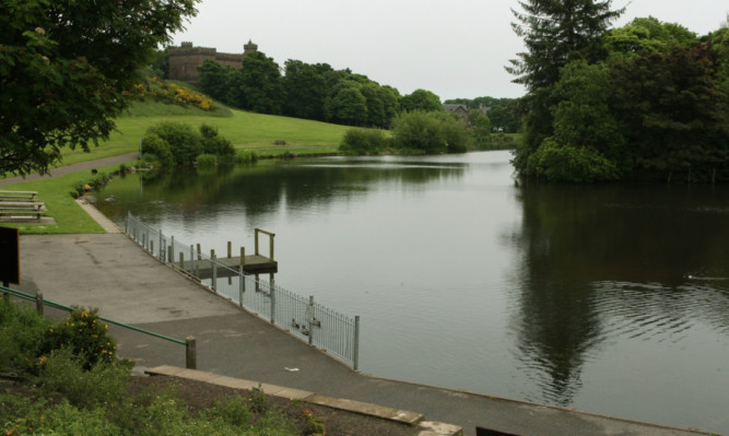 Keptie Pond is a popular beauty spot but has recently been plagued by unsightly issues.