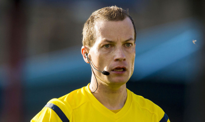 William Collum will take charge of the match between Barcelona and Sevilla.