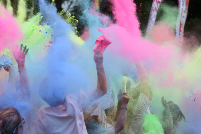 Scone hosted one of the more colourful races as the the Run or Dye event came to Perthshire. Particpants were pelted with coloured powders at every kilometre mark at the event.