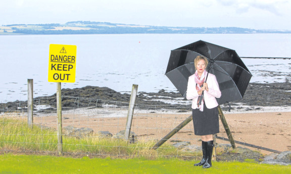 Fife Council deputy leader Lesley Laird overlooking the Firth of Forth.