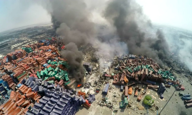 The death toll from Wednesday warehouse explosions in Tianjin rose to 50 Thursday evening, 17 of whom were firemen, local authorities said.