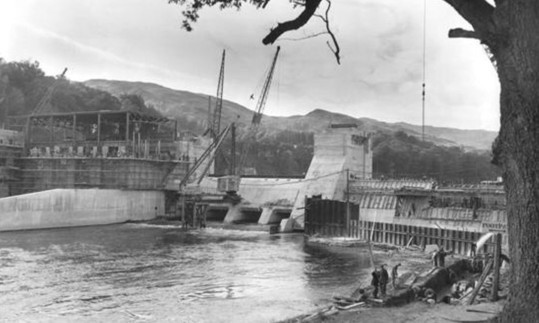 Pitlochry dam and power station under construction in 1949.