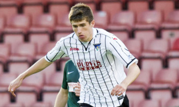 Ryan Williamson in action for Dunfermline.