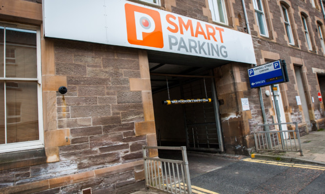 Smart Parking has come under fire from Perth and North Perhshire MP Pete Wishart.