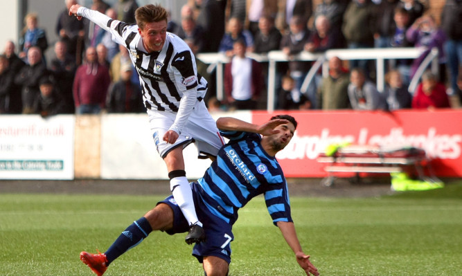 Joe Cardle fires in his, and Dunfermlines, second goal.