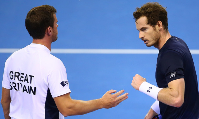 Andy Murray with captain Leon Smith.