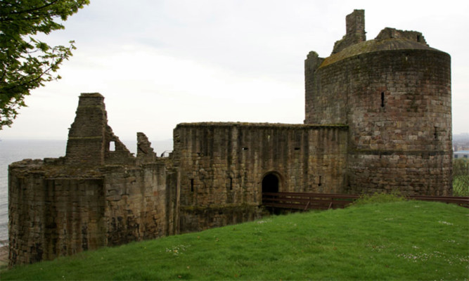 The teenager fell from Ravenscraig Castle in Kirkcaldy.
