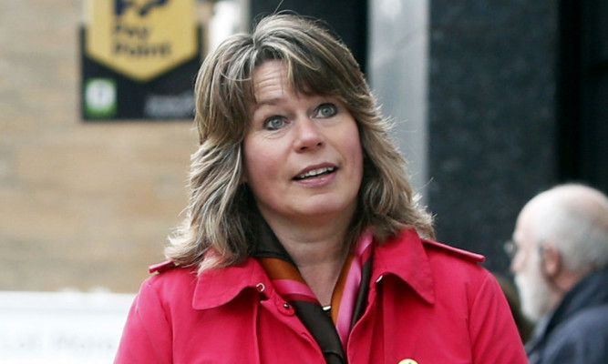 Michelle Thomson has stood down as the SNP's business spokeswoman.