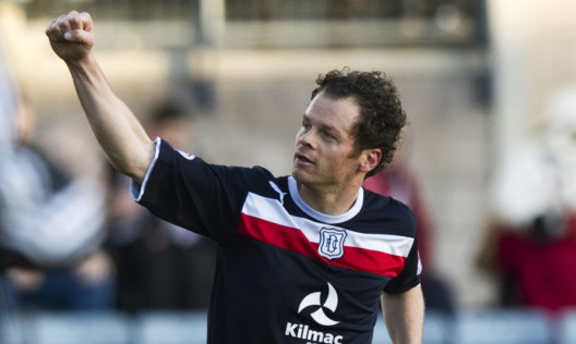 Dundee star 
Matt Lockwood said there is big pressure on relegation rivals St Mirren.