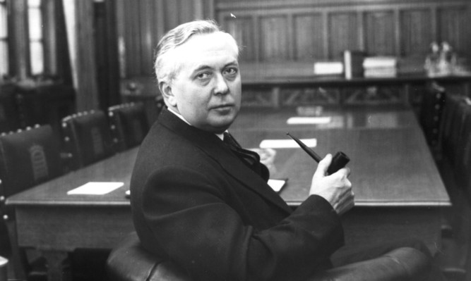 Former Prime Minister Harold Wilson was unequivocal in his opposition to the tapping of MPs phones. Alex Salmond says David Cameron would do well to follow his example.
