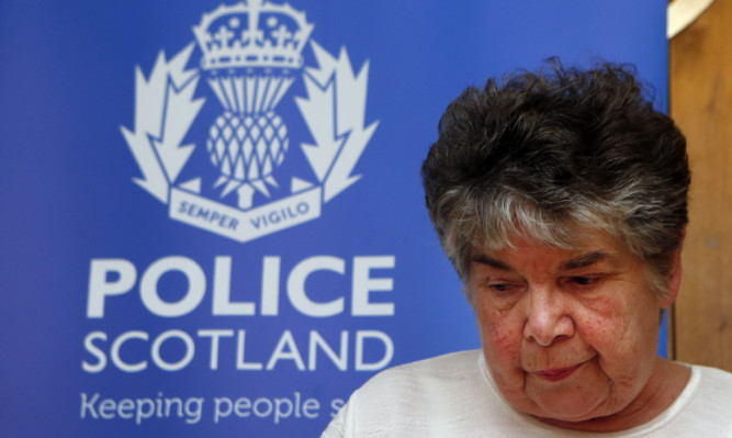 The mother of murder victim Duncan Banks, Dorothy, made an emotional appeal for information during a press conference at  Dunfermline Police Station.