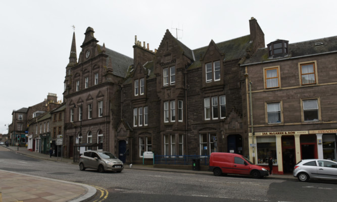 The Angus Council buildings at 5-7 The Cross, Forfar.
