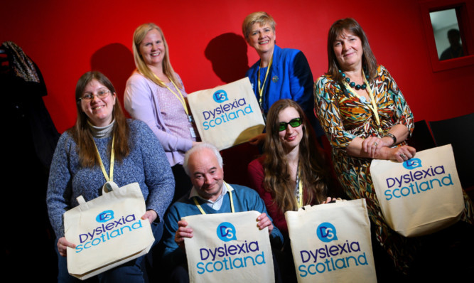 Doreen Kelly, Helen Ferguson, Henry Hunter, Evelyn Littler, Celia Richardson and Mary Jane Bird at Dundee University.