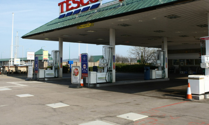 A deserted forecourt at the Tesco petrol station on Riverside during the power cut.