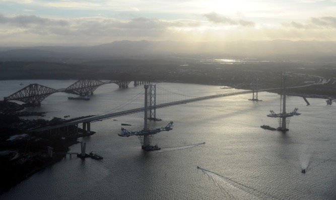 The Forth Road Bridge is to be completely closed until 2016.