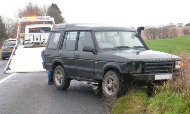 The crashed 4x4.