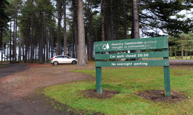 17.09.15 - pictured is the car park at the Forestry Commission Tentsmuir Forest, Tentsmuir which is to be closed to vehicles in high winds due to the risk of falling trees