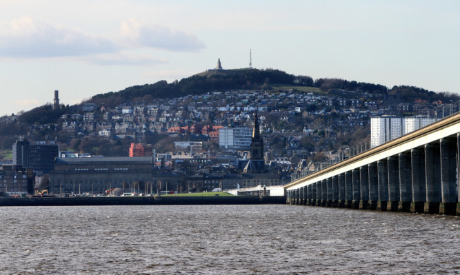 Kris Miller, Courier, 26/03/14. Picture today shows general view of Dundee from Fife.