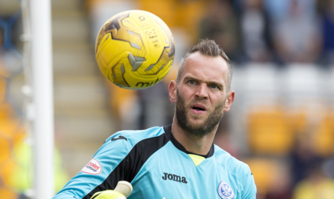 Alan Mannus.